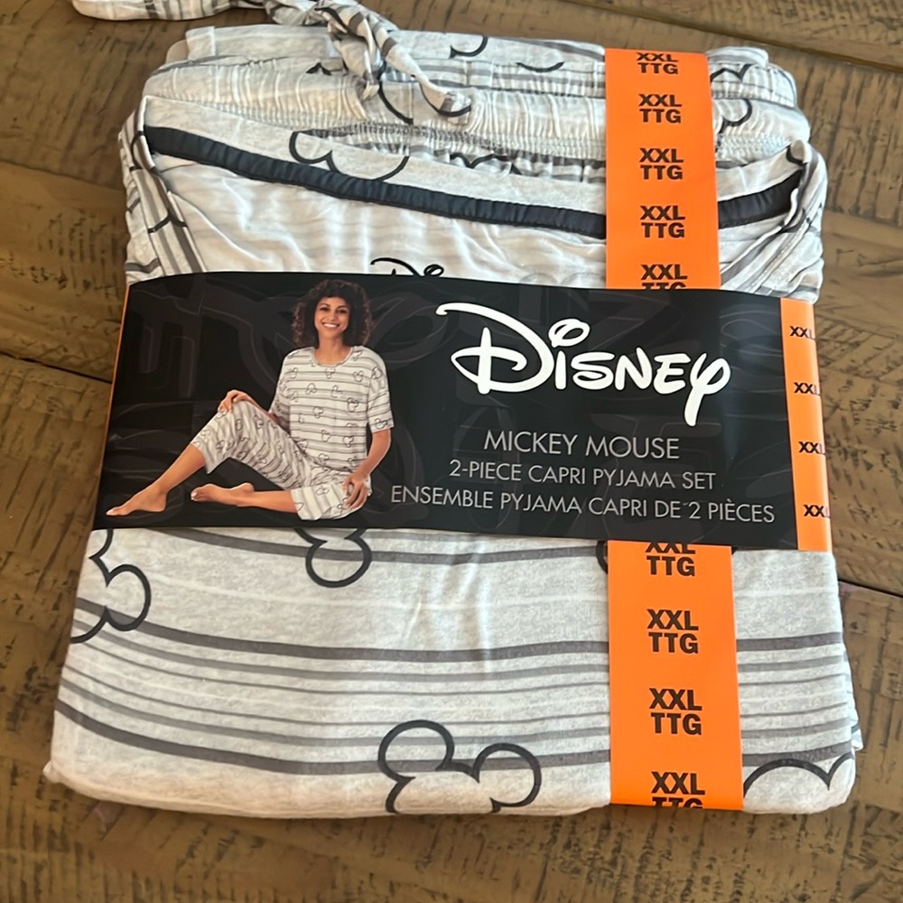 Disney Mickey Short Pyjama set w/ pockets